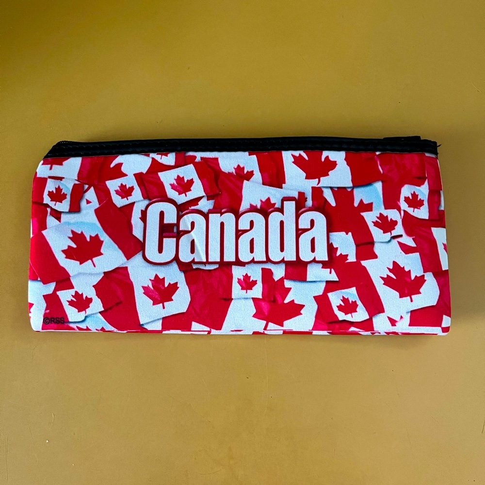 Canada Maple Leaf Pouch